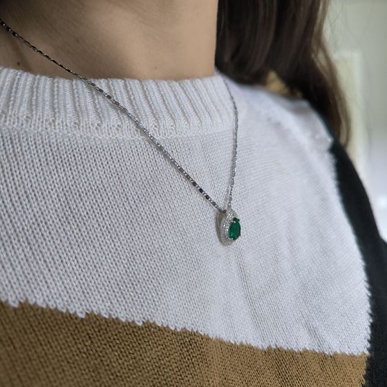 Silver pendant with emerald nano 2.238ct
