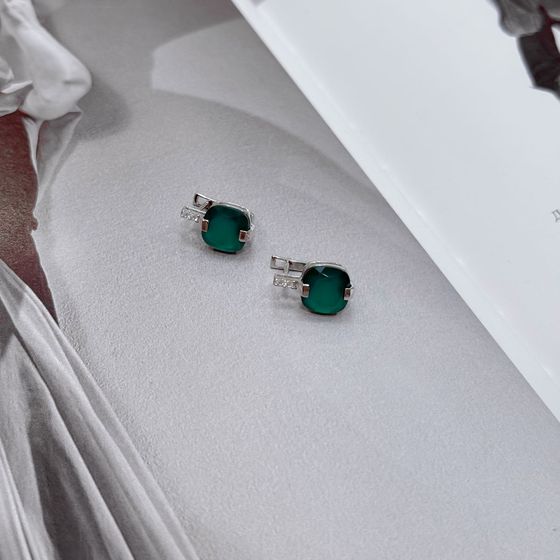 Silver earrings with agate (5.735 carats)