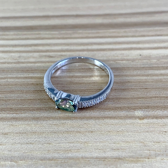 Серебряное кольцо с мистик топазом 0.441ct