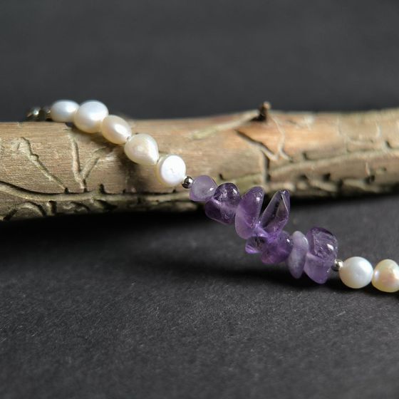Серебряный браслет с аметистом, жемчугом барочным