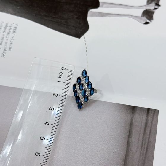 Серебряное кольцо с сапфиром nano 2.435ct