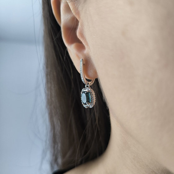Серебряные серьги с топазом Лондон Блю 3.425ct