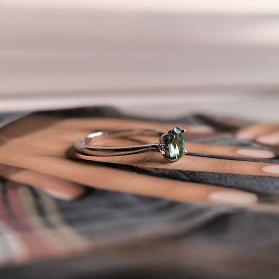 Silver ring with mystic topaz 0.597ct