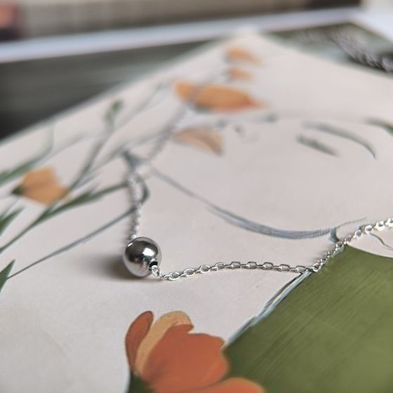 Серебряное колье без камней