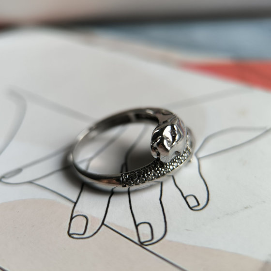 Silver ring with cubic zirconia