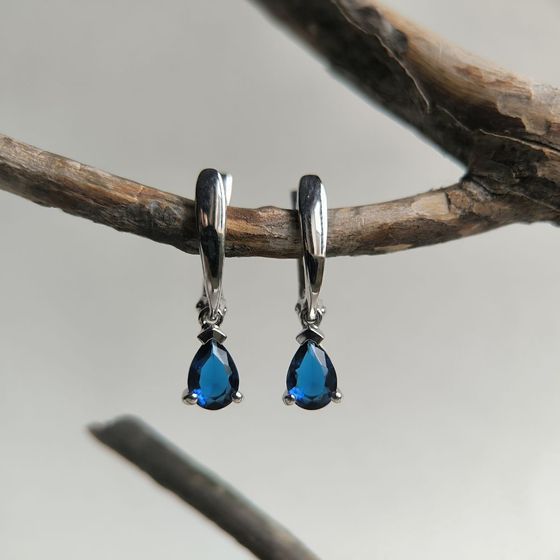 Silver earrings with sapphire nano 1.033ct
