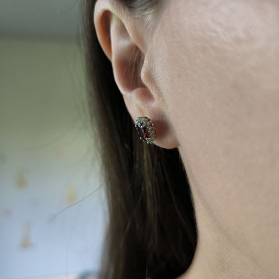 Silver Earrings with Garnet (2.172 ct)