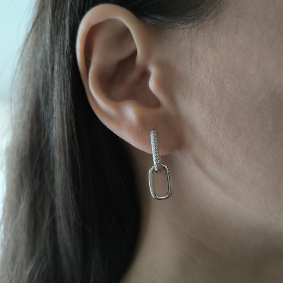 Серебряные серьги с фианитами