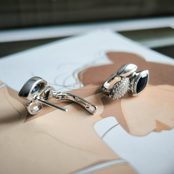 Silver earrings with sapphire 3.326ct, cubic zirconia