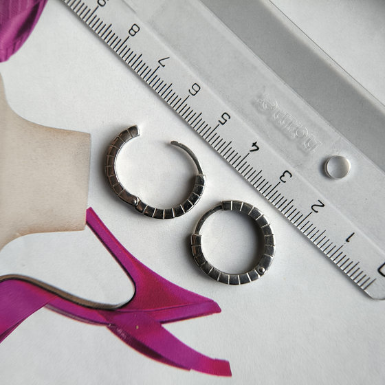 Серебряные серьги без камней