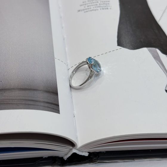 Серебряное кольцо с топазом 5.442ct