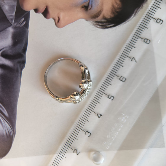 Серебряное кольцо с фианитами 0.25ct