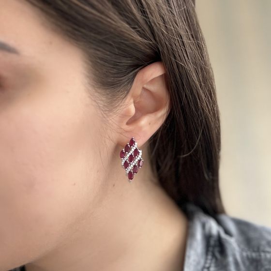 Silver earrings with ruby 7.101ct