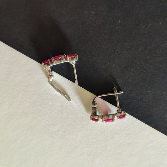 Серебряные серьги с рубином 3.63ct