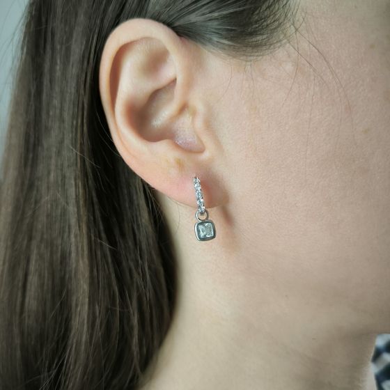 Серебряные серьги с фианитами