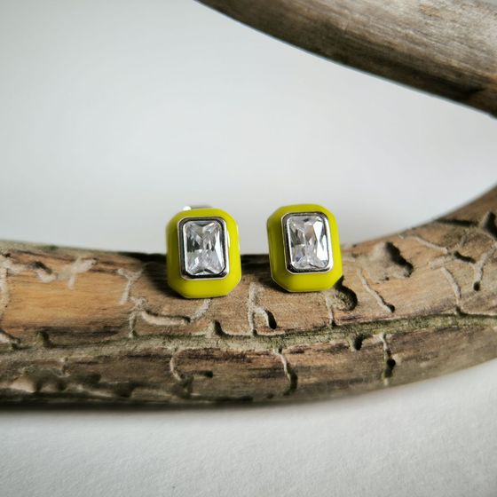 Серебряные серьги с фианитами, емаллю