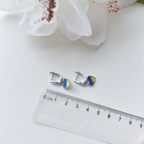 Silver earrings with yemallu