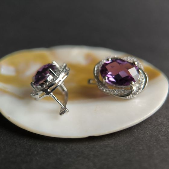 Sterling silver earrings with alexandrite 16.513ct, pianites