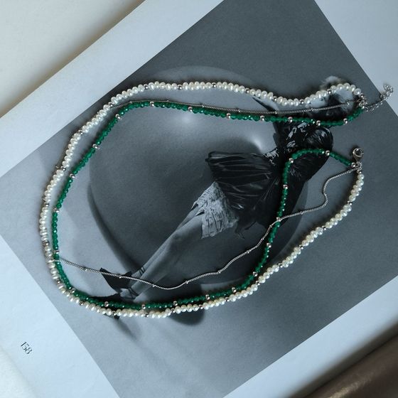 Silver necklace with baroque pearls, green jadeyed