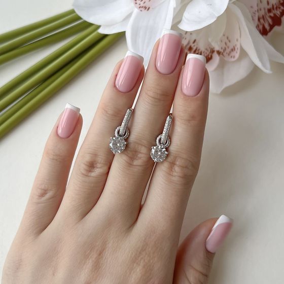 Серебряные серьги с фианитами