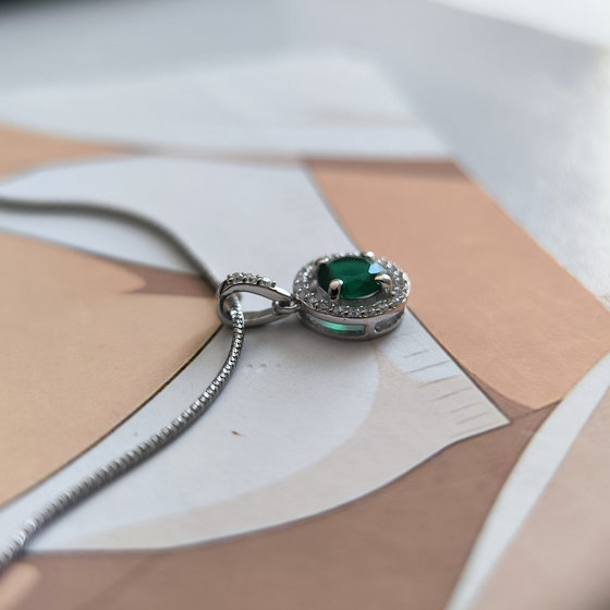 Серебряная подвеска с изумрудом nano 0.9ct