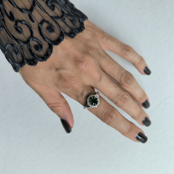 Серебряное кольцо с изумрудом nano 1.397ct