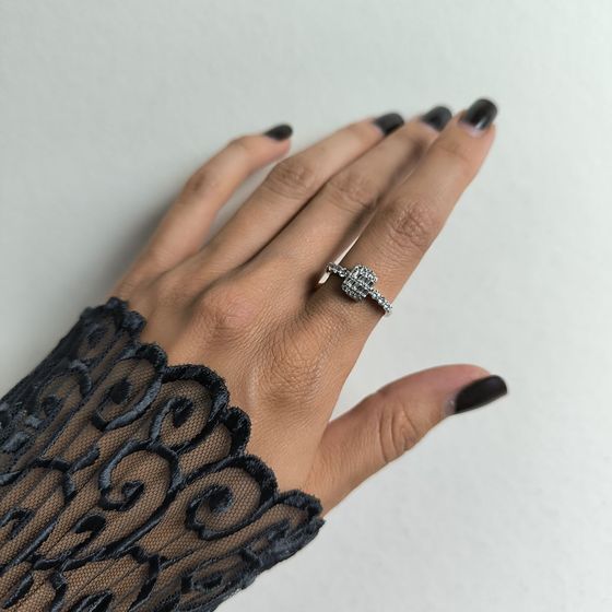 Серебряное кольцо с фианитами