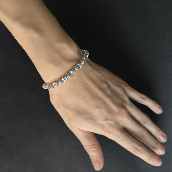 Серебряный браслет с топазом 11.335ct