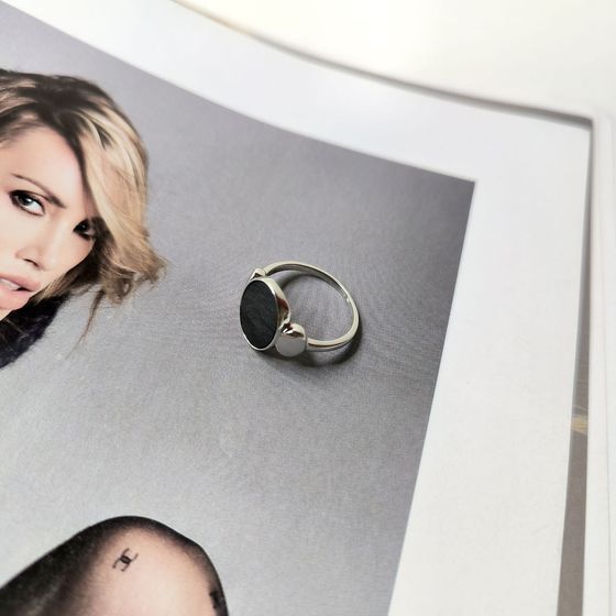 Silver ring with onyx