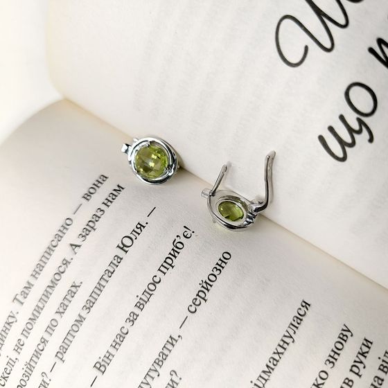Срібні сережки з хризолітом 4.575ct