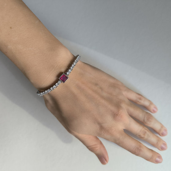 Серебряный браслет с рубином 9.832ct