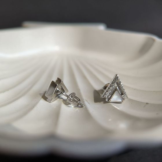 Silver earrings with mother-of-pearl, fianites
