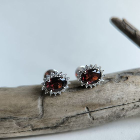 Серебряные серьги с гранатом 2.172ct