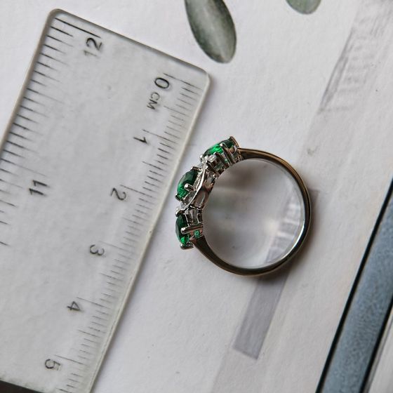 Silver ring with a 1.16-carat nano emerald