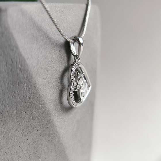 Серебряная подвеска с фианитами