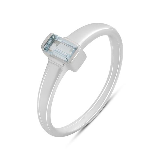 Silver ring with a 0.368-carat topaz
