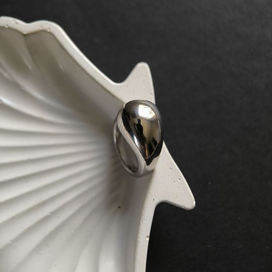 Серебряное кольцо без камней