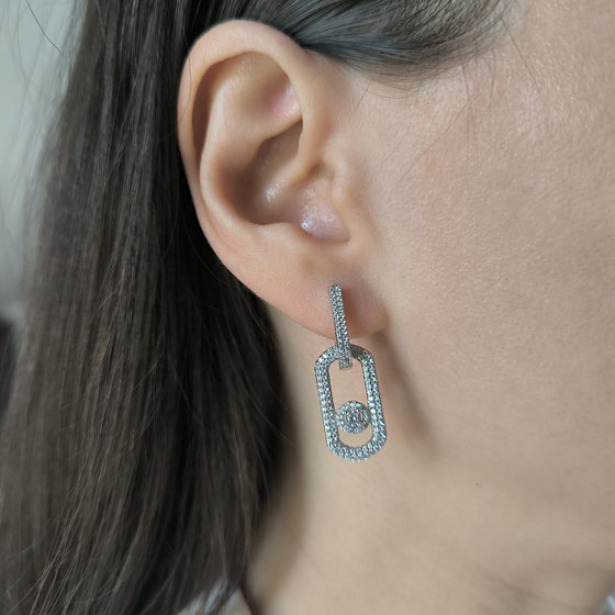 Серебряные серьги с фианитами