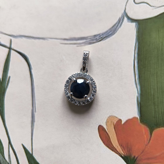 Серебряная подвеска с сапфиром 1.356ct, фианитами