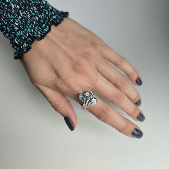 Серебряное кольцо с топазом 4.308ct