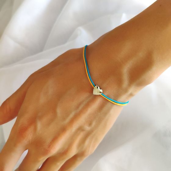 Silver bracelet without stones