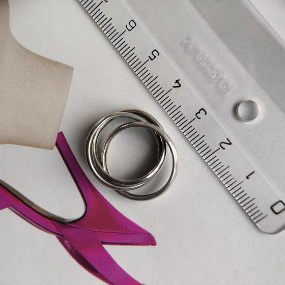 Серебряное кольцо без камней