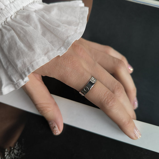 Silver ring with cubic zirconia