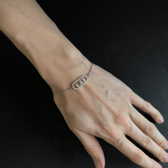 Silver bracelet with cubic zirconia