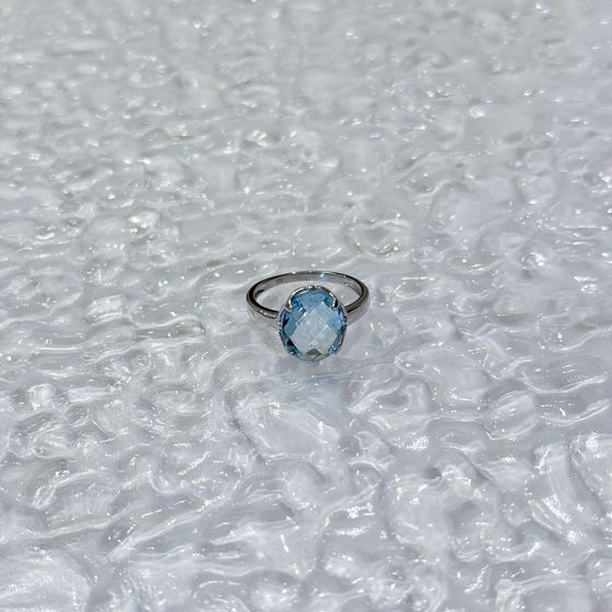 Серебряное кольцо с топазом 5.442ct