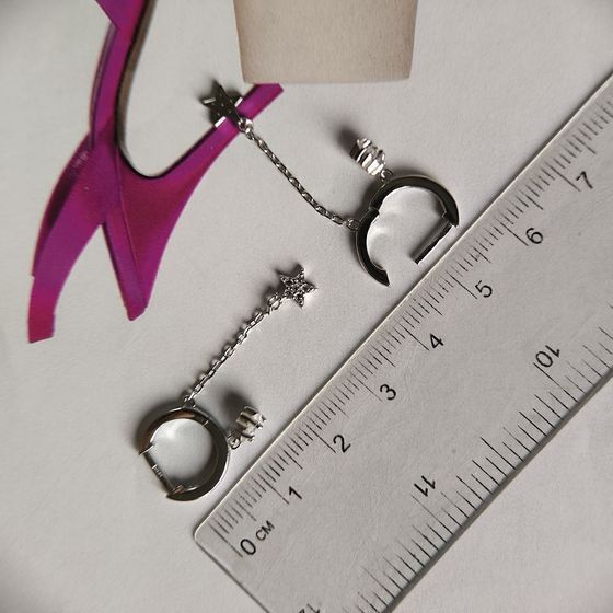 Серебряные серьги с фианитами