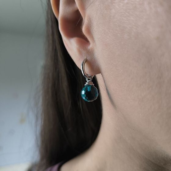 Серебряные серьги с фианитами