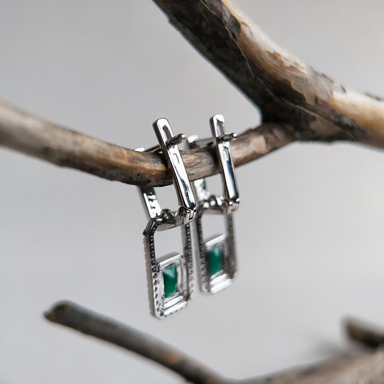 Серебряные серьги с агатом 2.713ct, фианитами