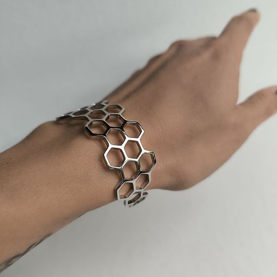 Silver bracelet without stones