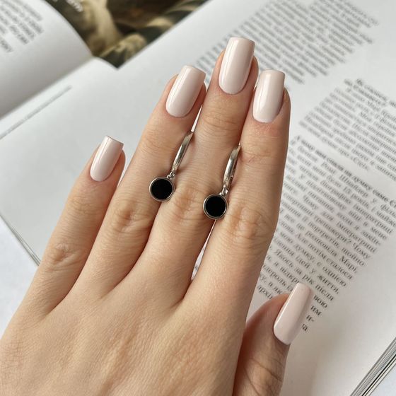 Silver earrings with yemallu